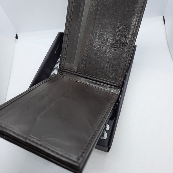 STEVEN MADDEN BRAND NEW - Picture 3 of 6